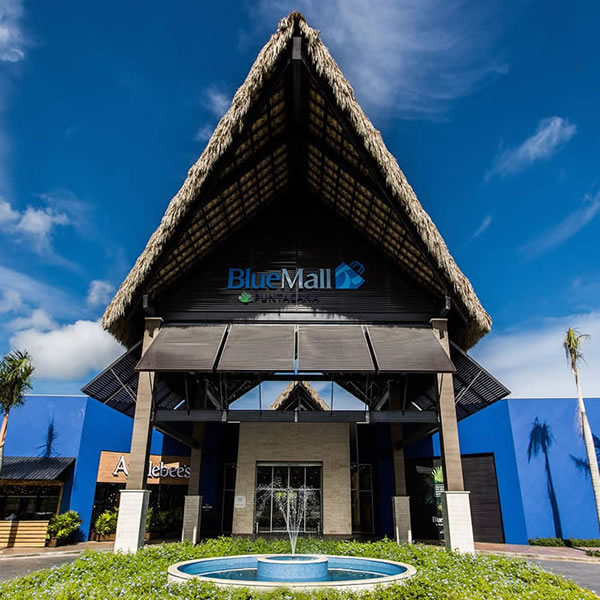 Centros Comerciales en Bávaro, Punta Cana y La Romana - Shopping Centers in Bávaro, Punta Cana and La Romana
